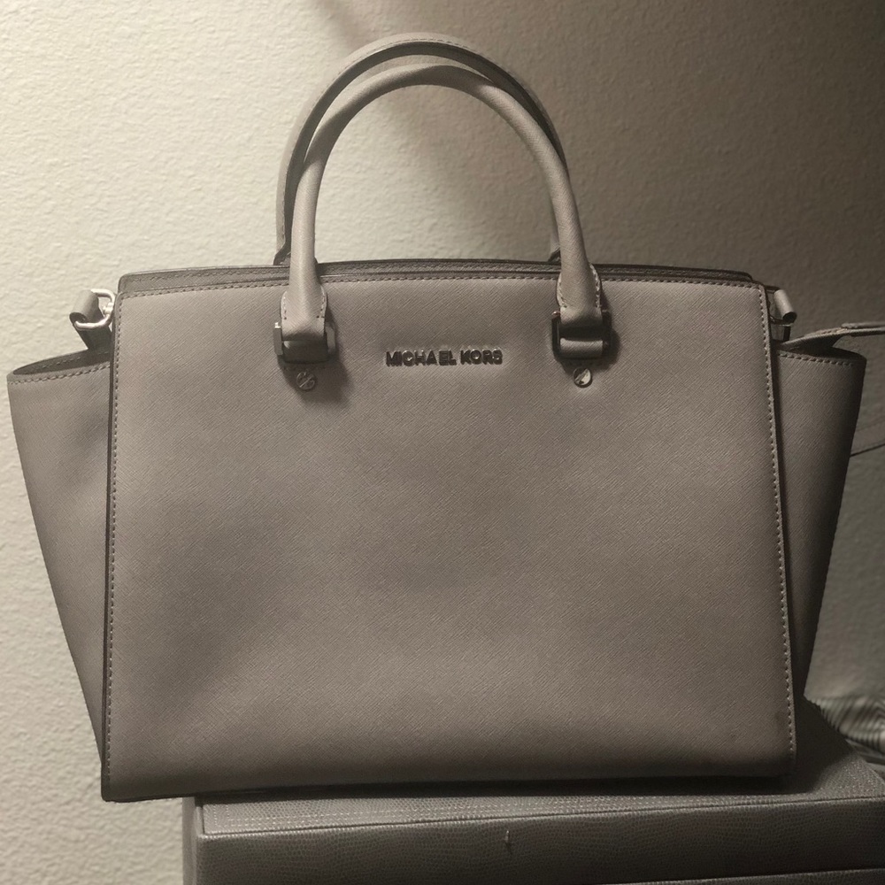 Michael Kors Zipper Tote Purse